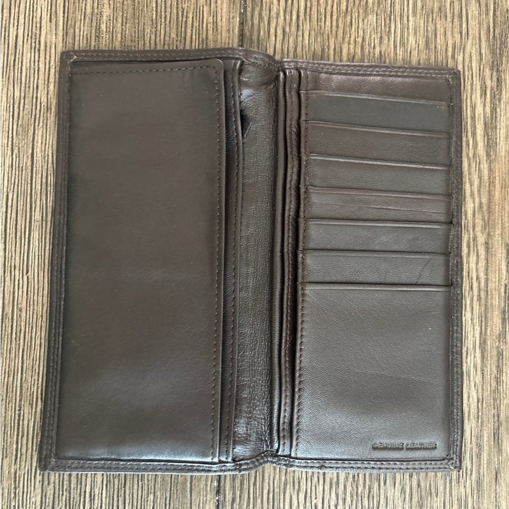 Wallet - Picture 2 of 5